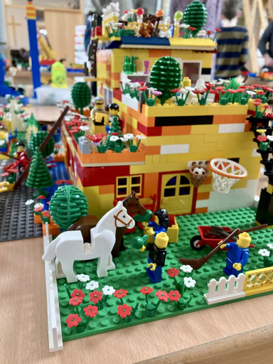 Kreatives bauen mit Lego